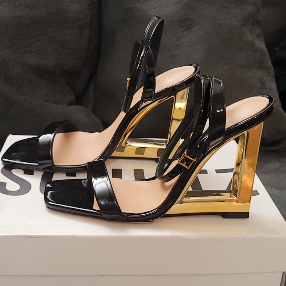 Shutz Filipa Patent Leather Sandal